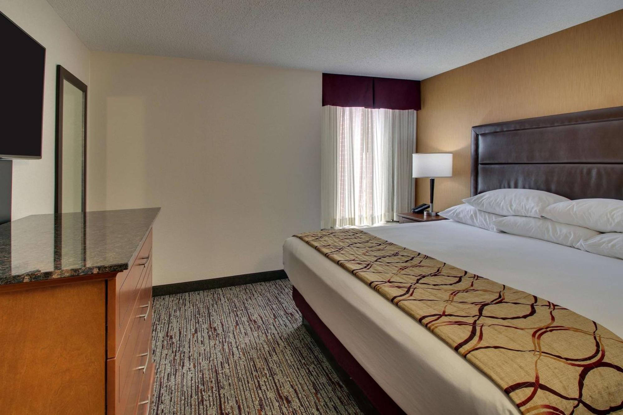 Drury Inn & Suites Bowling Green Exteriör bild